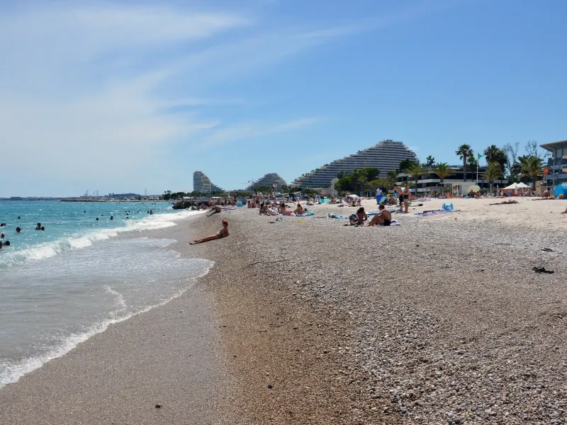 Plage de Villeneuve-Loubet et Marina Baie des Anges